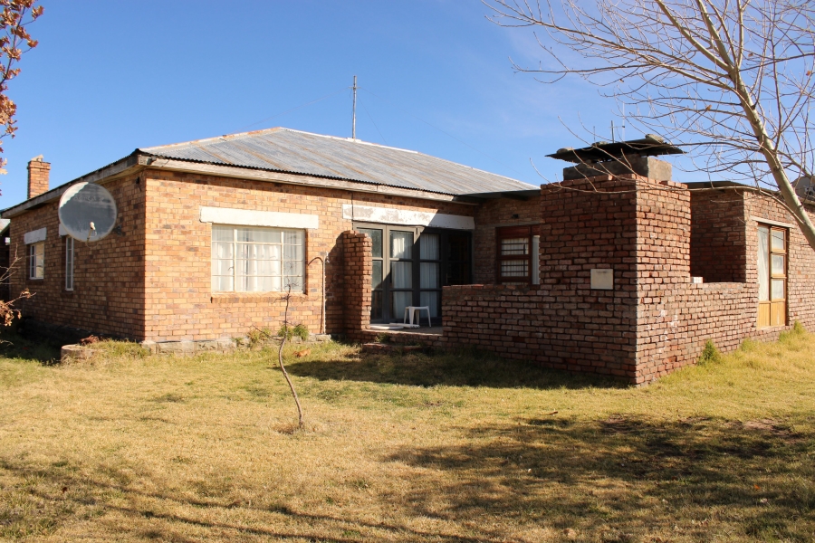 5 Bedroom Property for Sale in Fraserburg Rural Northern Cape